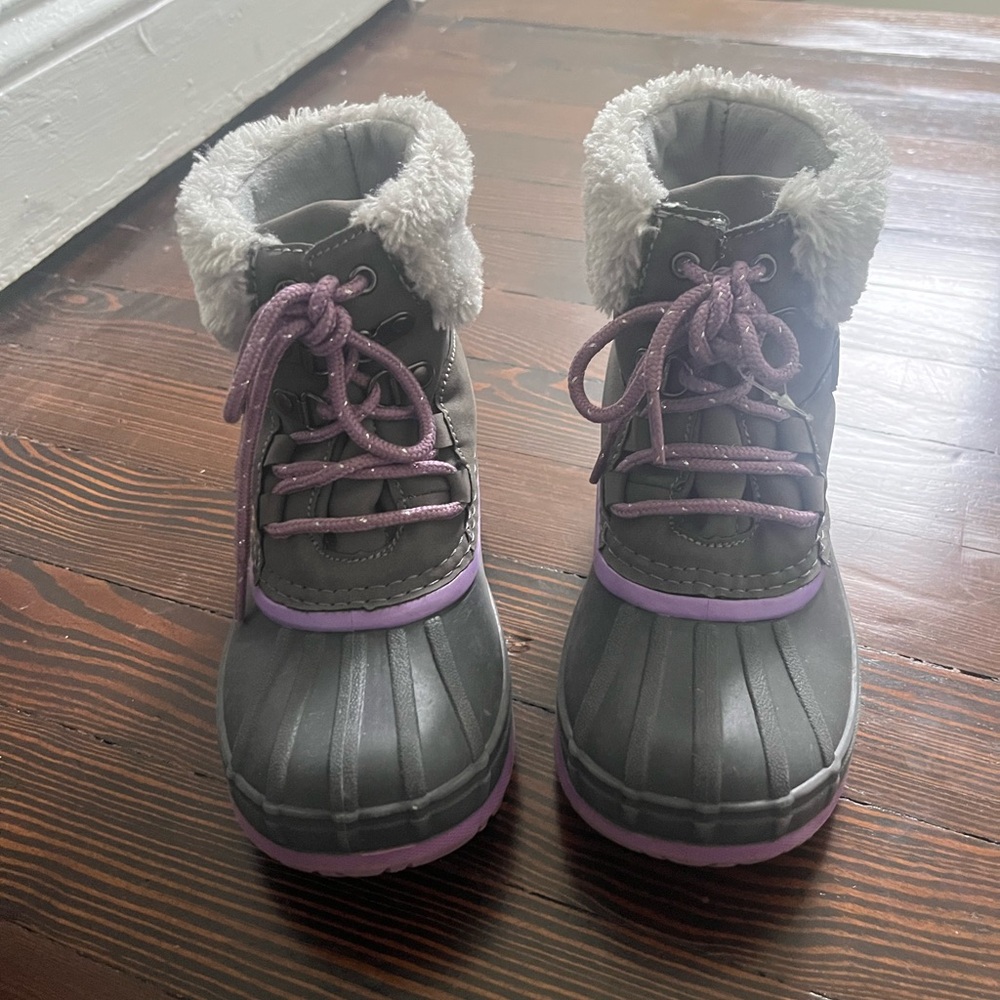 Girl’s boots! Barely worn!